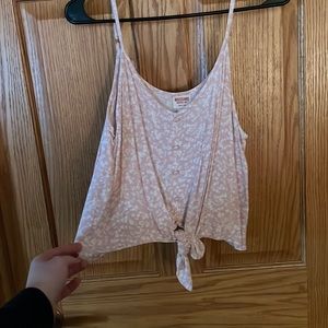 Size S Mossimo floral tank top with buttons and a keyhole/tie detail at bottom